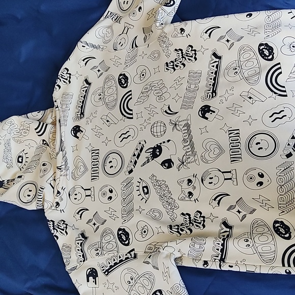 Exclusive limited vidcon hoodie - Picture 3 of 4